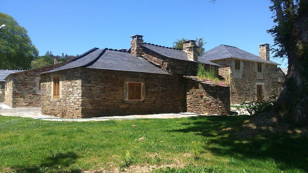 Casa Do Grilo Guest House Monfero Ngoại thất bức ảnh