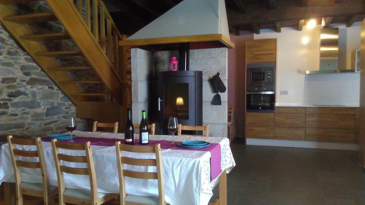 Casa Do Grilo Guest House Monfero Ngoại thất bức ảnh