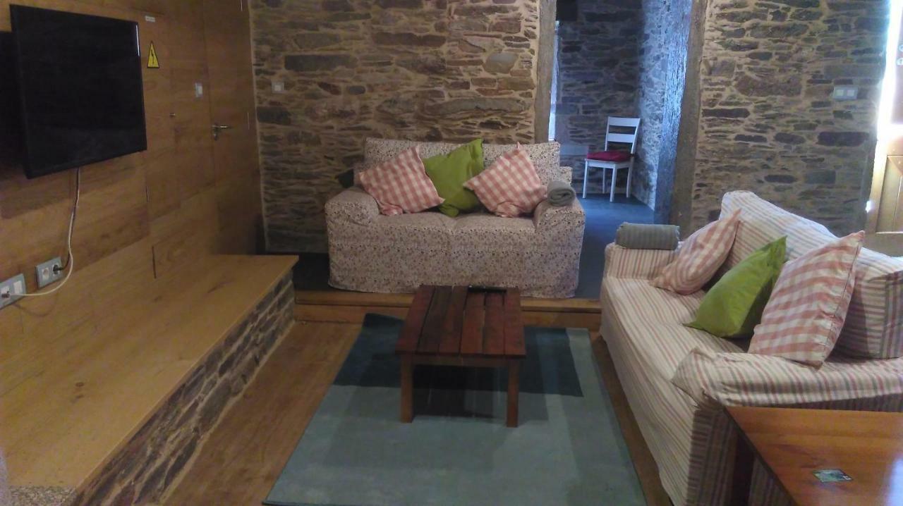 Casa Do Grilo Guest House Monfero Ngoại thất bức ảnh