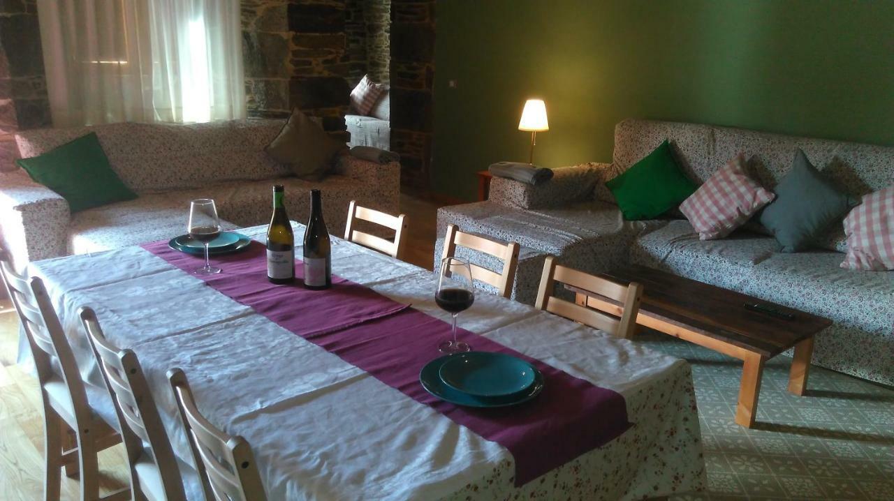 Casa Do Grilo Guest House Monfero Ngoại thất bức ảnh