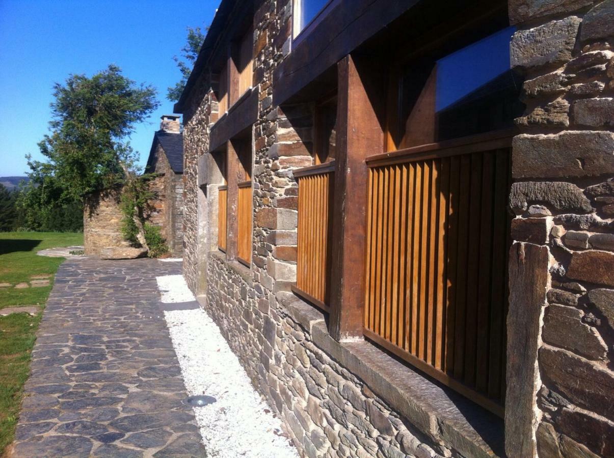Casa Do Grilo Guest House Monfero Ngoại thất bức ảnh